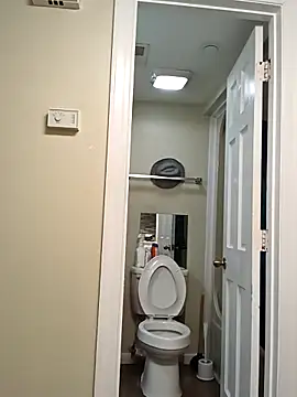 Snapshot of geilerschwanz64 chatting on January 5, 4:48 pm geilerschwanz64 online show from January 5, 4:48 pm