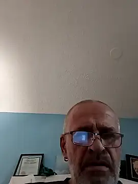 Snapshot of geilerschwanz64 chatting on January 16, 4:28 pm geilerschwanz64 online show from January 16, 4:28 pm