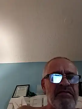 Snapshot of geilerschwanz64 chatting on January 29, 7:04 am geilerschwanz64 online show from January 29, 7:04 am