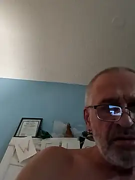 Snapshot of geilerschwanz64 chatting on January 29, 11:25 pm geilerschwanz64 online show from January 29, 11:25 pm