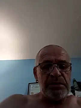 Snapshot of geilerschwanz64 chatting on February 28, 3:48 am geilerschwanz64 online show from February 28, 3:48 am