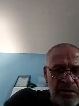 Snapshot of geilerschwanz64 chatting on March 13, 6:37 am geilerschwanz64 online show from March 13, 6:37 am