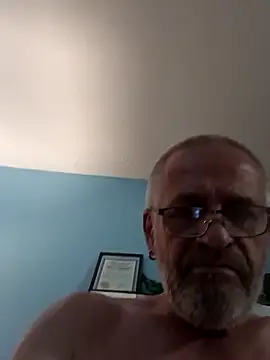 Snapshot of geilerschwanz64 chatting on March 17, 10:38 pm geilerschwanz64 online show from March 17, 10:38 pm