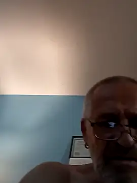 Snapshot of geilerschwanz64 chatting on March 21, 10:50 am geilerschwanz64 online show from March 21, 10:50 am