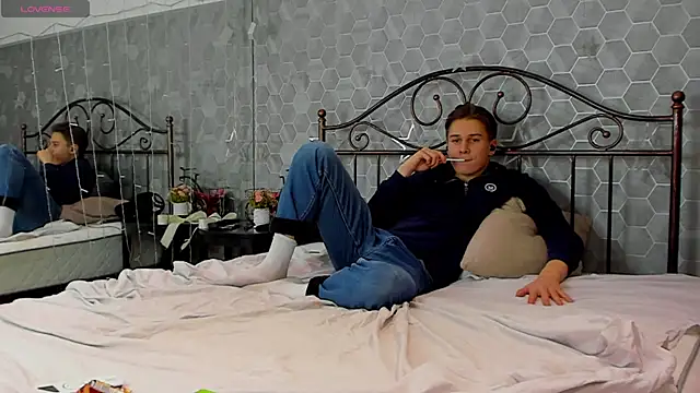 Marcus Swampov online show from December 5, 12:19 am