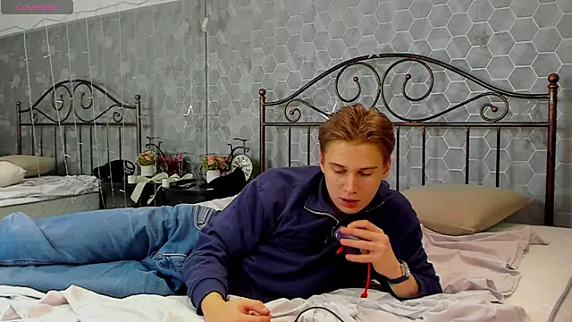 Marcus Swampov online show from December 5, 3:26 am