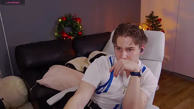 Marcus Swampov online show from December 25, 6:52 am