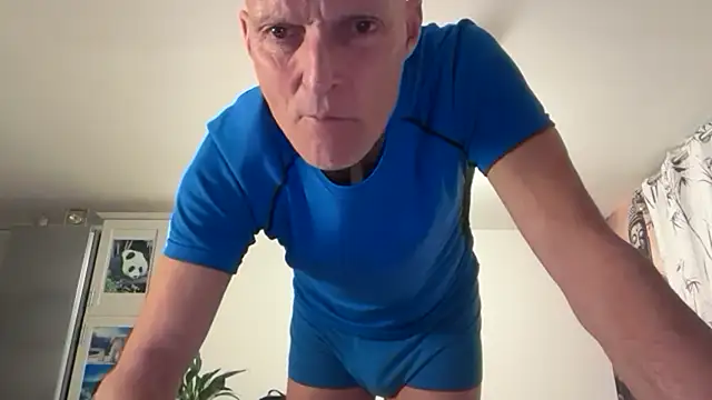 TowaFreespirit online show from April 7, 11:37 pm