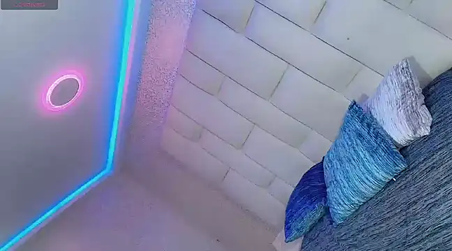 Hallyhott online show from February 25, 7:42 am