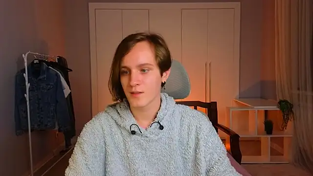 nikompell online show from March 11, 7:25 pm