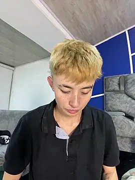 Snapshot of nico_18x chatting on January 31, 2:37 am nico 18x online show from January 31, 2:37 am