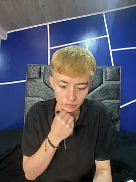 Snapshot of nico_18x chatting on February 1, 2:58 am nico 18x online show from February 1, 2:58 am
