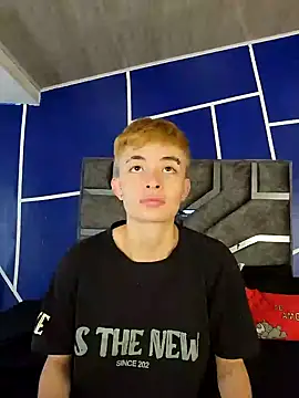 Snapshot of nico_18x chatting on February 2, 7:35 pm nico 18x online show from February 2, 7:35 pm