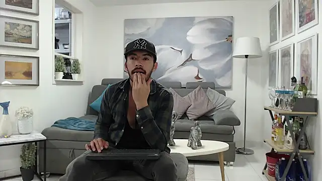 Snapshot of lexxandbusterr chatting on October 5, 12:31 am lexxandbusterr online show from October 5, 12:31 am