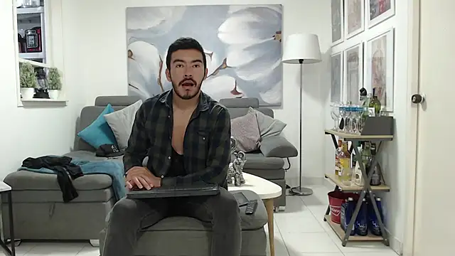 Snapshot of lexxandbusterr chatting on October 5, 10:07 pm lexxandbusterr online show from October 5, 10:07 pm