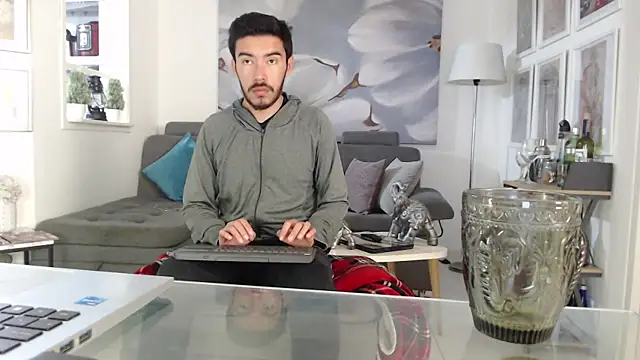 Snapshot of lexxandbusterr chatting on October 28, 4:53 pm lexxandbusterr online show from October 28, 4:53 pm