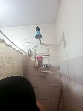 Snapshot of magaby1515 chatting on February 23, 11:14 pm magaby1515 online show from February 23, 11:14 pm