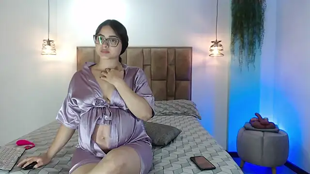 aleejhandraa online show from January 17, 3:55 am