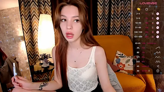 Snapshot of MilliBrown_ chatting on May 2, 8:41 am MilliBrown online show from May 2, 8:41 am