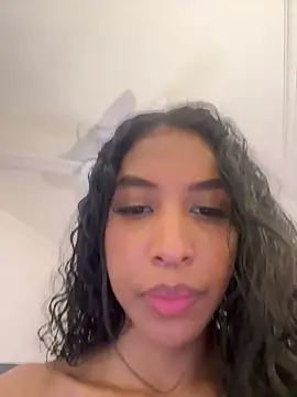 IamCrystal2 online show from June 11, 2:53 am