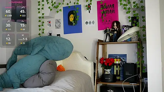 EvaLung777 online show from April 23, 9:08 am