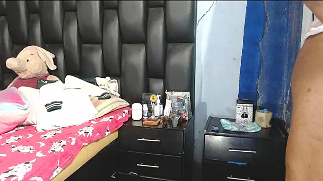 Kam54  online show from December 5, 1:49 pm