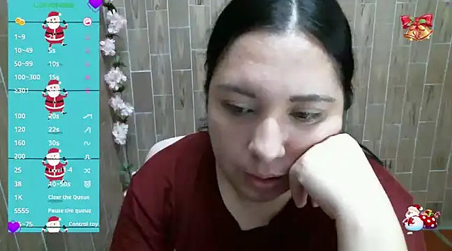 Snapshot of solyeria chatting on December 19, 12:24 am solyeria online show from December 19, 12:24 am