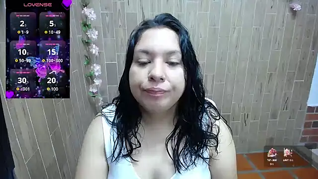 Snapshot of solyeria chatting on February 7, 3:41 pm solyeria online show from February 7, 3:41 pm