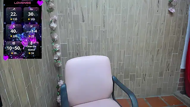 Snapshot of solyeria chatting on March 17, 10:27 am solyeria online show from March 17, 10:27 am