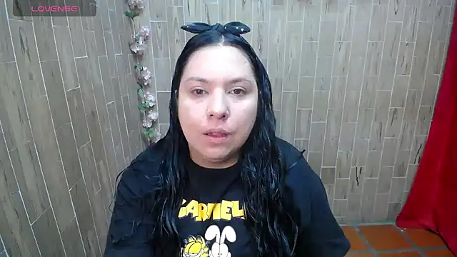 solyeria online show from November 18, 1:00 am