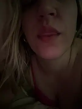 Snapshot of Bia_sexynovaes chatting on January 28, 4:50 am Bia sexynovaes online show from January 28, 4:50 am