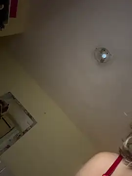 Snapshot of Bia_sexynovaes chatting on February 17, 10:58 pm Bia sexynovaes online show from February 17, 10:58 pm