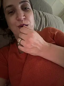 Snapshot of Bia_sexynovaes chatting on February 22, 4:19 pm Bia sexynovaes online show from February 22, 4:19 pm