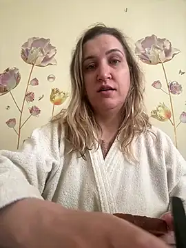 Snapshot of Bia_sexynovaes chatting on July 13, 12:19 pm Bia sexynovaes online show from July 13, 12:19 pm