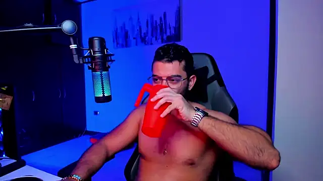 BrunoD31 online show from October 6, 1:58 am