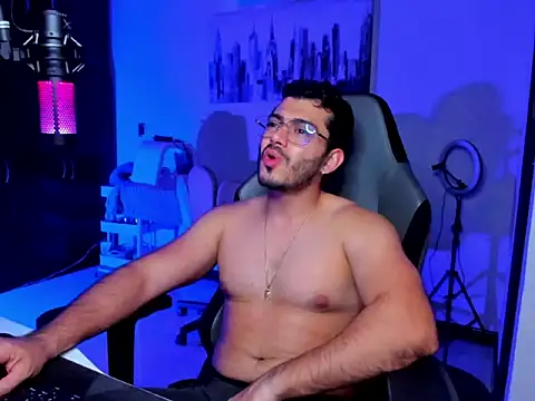 BrunoD31 online show from April 13, 3:34 am