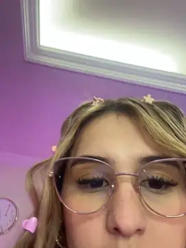 sophijenner online show from March 17, 2:12 pm