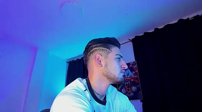 Giomar Reyes online show from January 7, 8:24 am