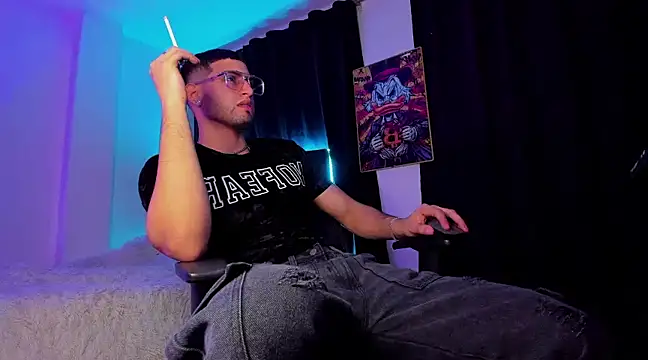 Giomar Reyes online show from January 26, 3:06 am