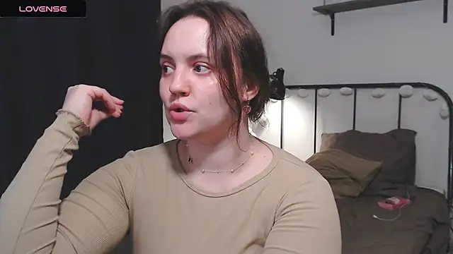 Lella Ryann  online show from June 7, 9:18 pm