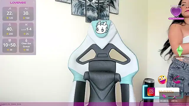 missycanoo online show from November 5, 2:28 pm