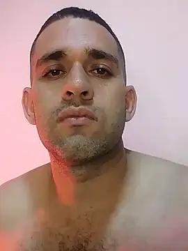 Snapshot of CRISTHIAN_GREY01 chatting on December 11, 5:10 am CRISTHIAN GREY01 online show from December 11, 5:10 am