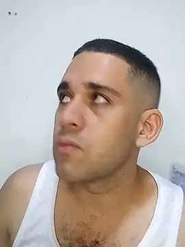 Snapshot of CRISTHIAN_GREY01 chatting on January 21, 5:38 am CRISTHIAN GREY01 online show from January 21, 5:38 am