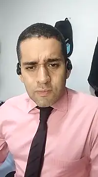 Snapshot of CRISTHIAN_GREY01 chatting on January 31, 3:20 am CRISTHIAN GREY01 online show from January 31, 3:20 am