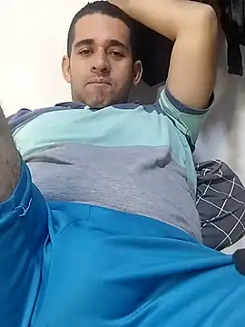 Snapshot of CRISTHIAN_GREY01 chatting on February 28, 5:26 am CRISTHIAN GREY01 online show from February 28, 5:26 am