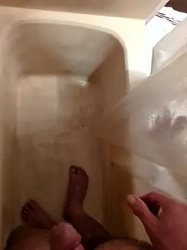 Snapshot of Cuminmyhands90 chatting on January 8, 4:48 am Cuminmyhands90 online show from January 8, 4:48 am