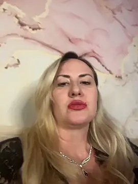 Snapshot of LanaShockk chatting on July 18, 8:12 pm LanaShockk online show from July 18, 8:12 pm