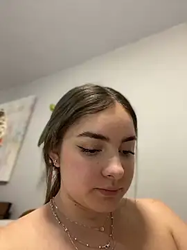 imlindapink online show from January 27, 7:03 pm