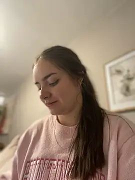 imlindapink online show from January 29, 3:58 pm