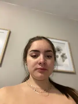 imlindapink online show from January 30, 4:24 pm